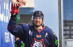 Алексей Михнов возвращается в «Металлург»: лучший хоккеист прошлого сезона экстралиги подписал новый контракт с «волками»